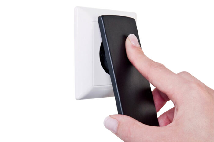 Plug Заглушка на шарнире — повышенная защита от спотыкания
