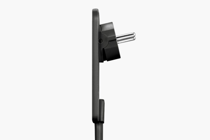 Plug Заглушка на шарнире — повышенная защита от спотыкания